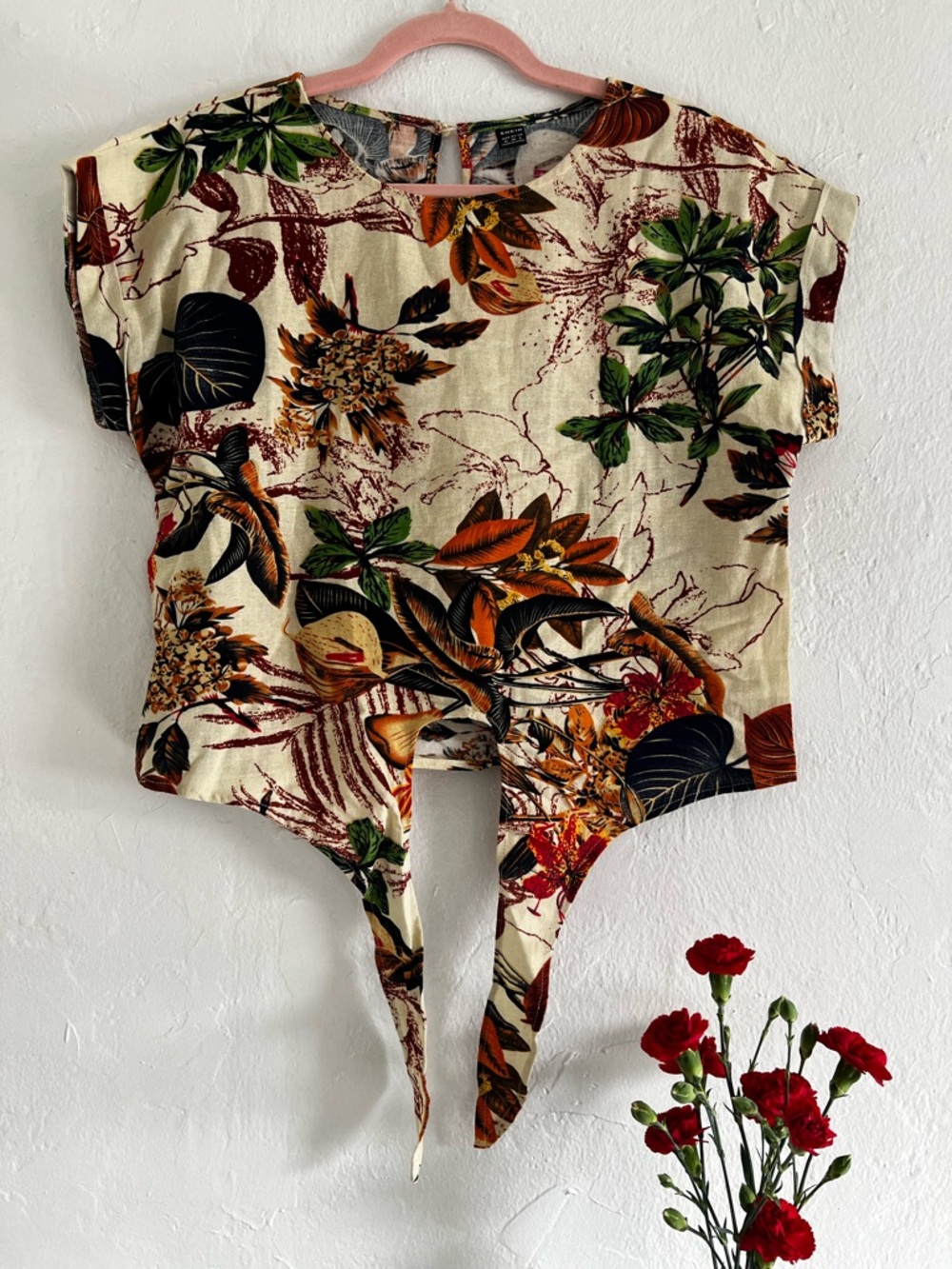 SHEIN Cream Floral Tie-Back Crop Top with Orange & Green Leaves